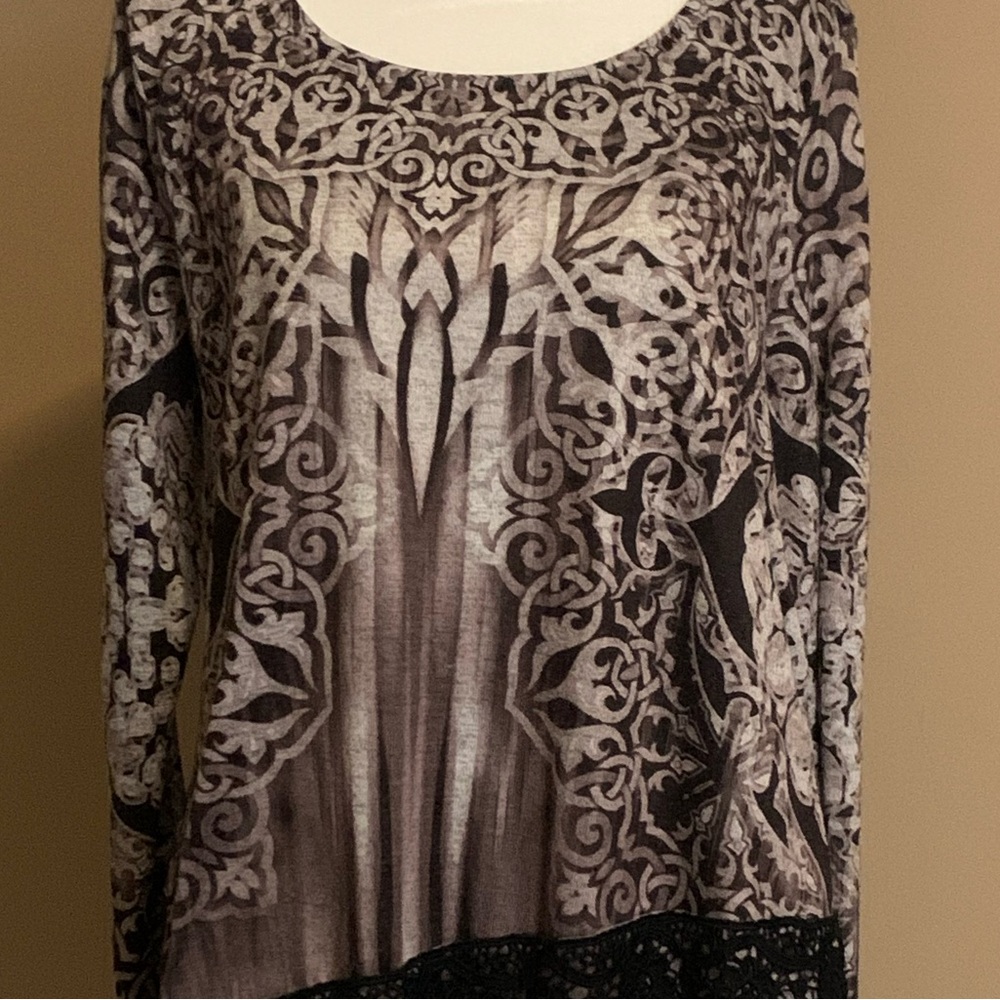 One World Tunic - Picture 6 of 12